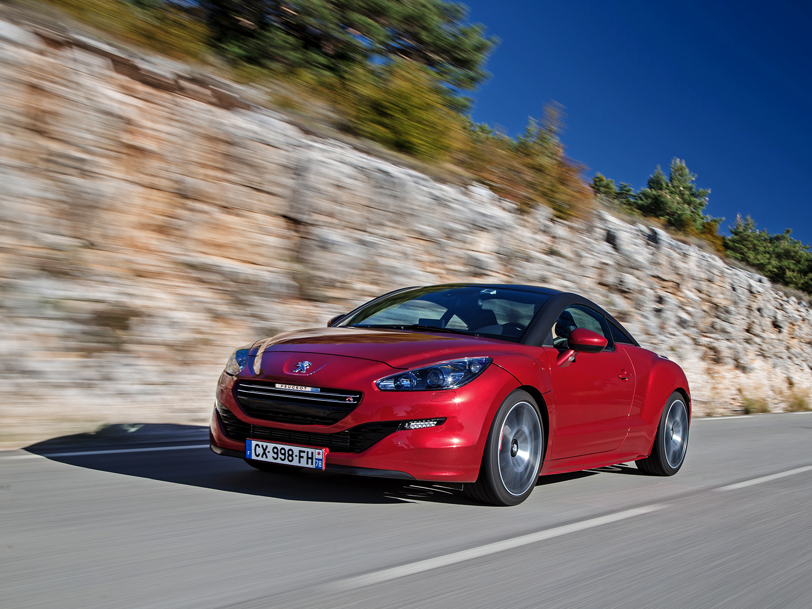 Бьём рекорды за рулём мощного купе Peugeot RCZ R — ДРАЙВ