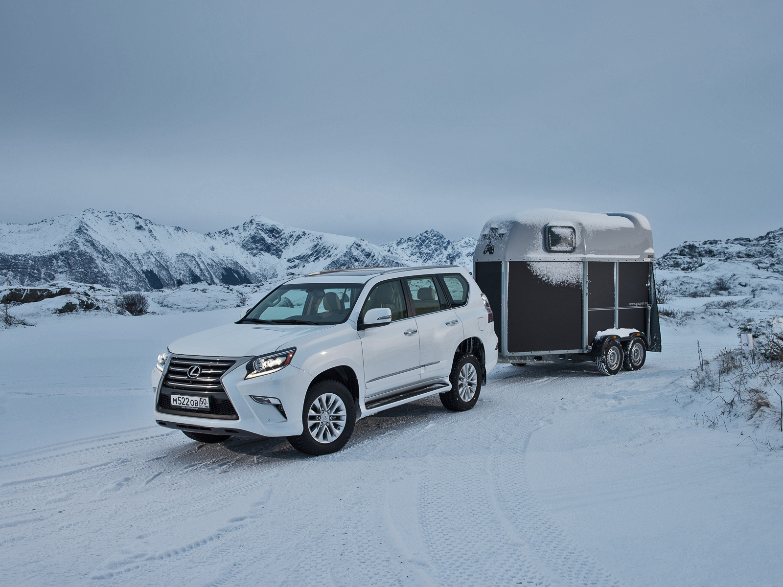 Пробираемся сквозь полярную ночь на внедорожнике Lexus GX — ДРАЙВ