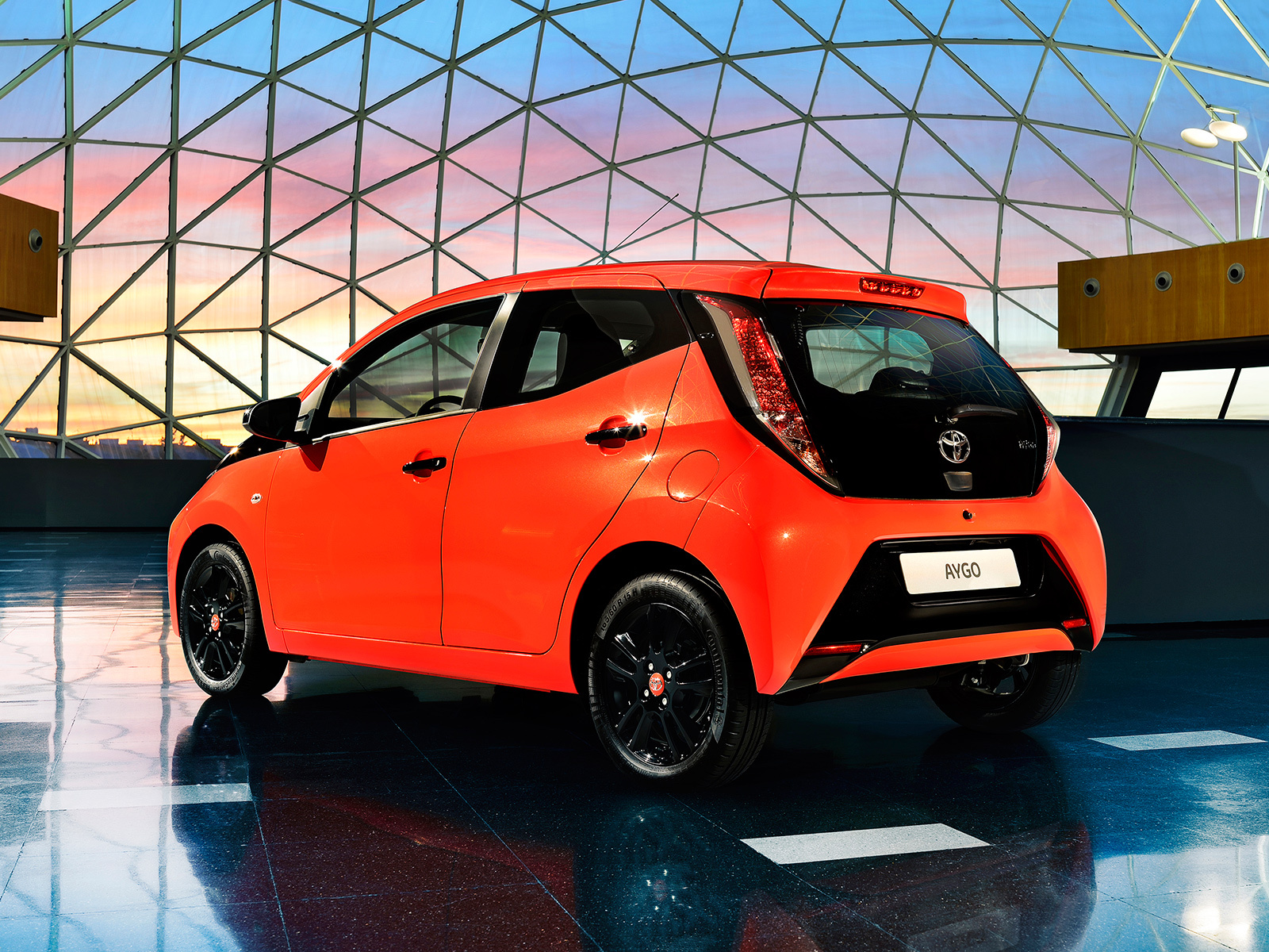 Трёхдверная Toyota Aygo составила компанию пятидверке — ДРАЙВ