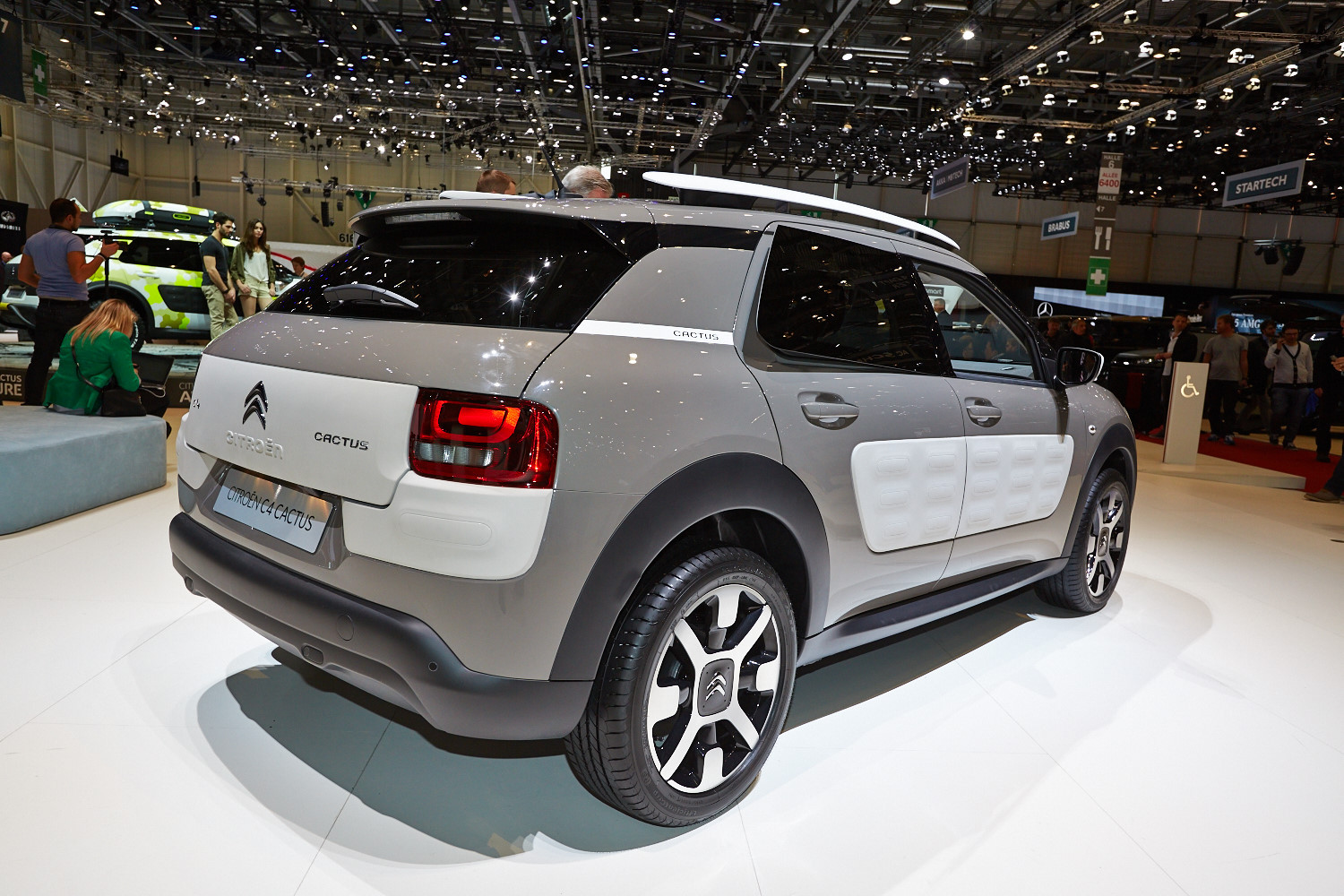 Кроссовер Citroen C4 Cactus сделал дизайн доступным — ДРАЙВ