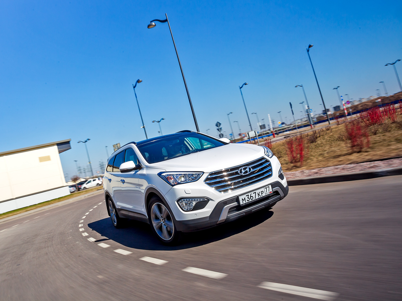 Обращаем лицом к покупателю Hyundai Grand Santa Fe — ДРАЙВ