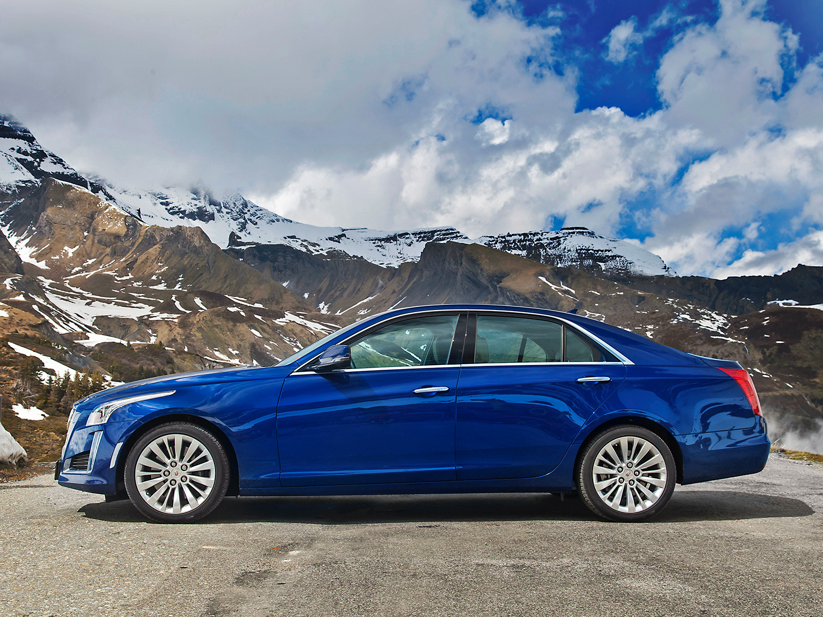 Покоряем Швейцарию вместе с седаном Cadillac CTS — ДРАЙВ