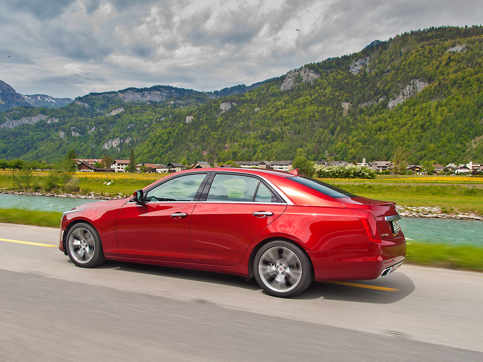 Покоряем Швейцарию вместе с седаном Cadillac CTS — ДРАЙВ