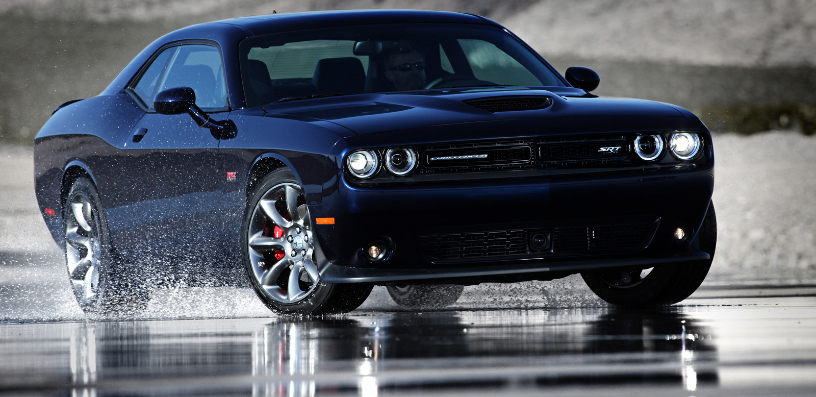 Купе Dodge Challenger SRT Hellcat установило рекорд Крайслера — ДРАЙВ