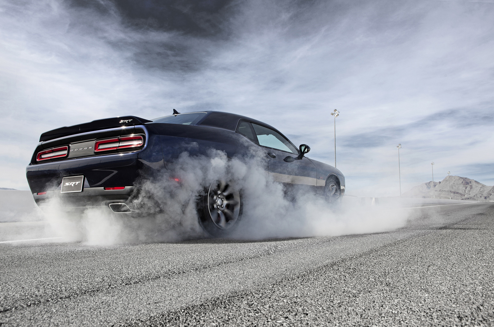 Купе Dodge Challenger SRT Hellcat установило рекорд Крайслера — ДРАЙВ