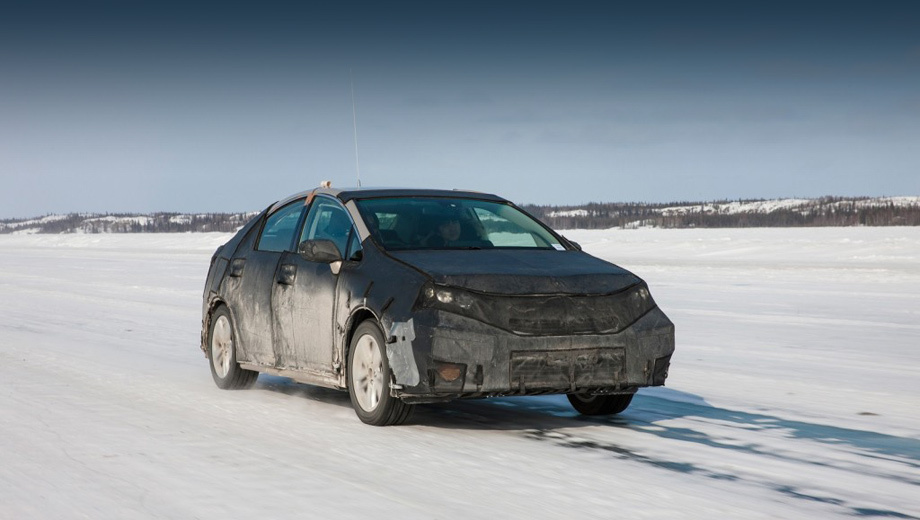 Toyota fcv,Toyota mirai. Минувшей зимой Toyota провела тесты прототипов водородных машин в холодном климате и убедилась: топливные элементы нормально действуют в таких условиях.