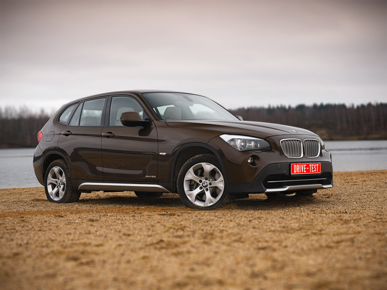 Пытаемся выяснить, что скрывается под маской BMW X1 — ДРАЙВ