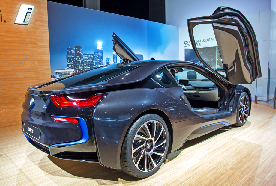   BMW i8    