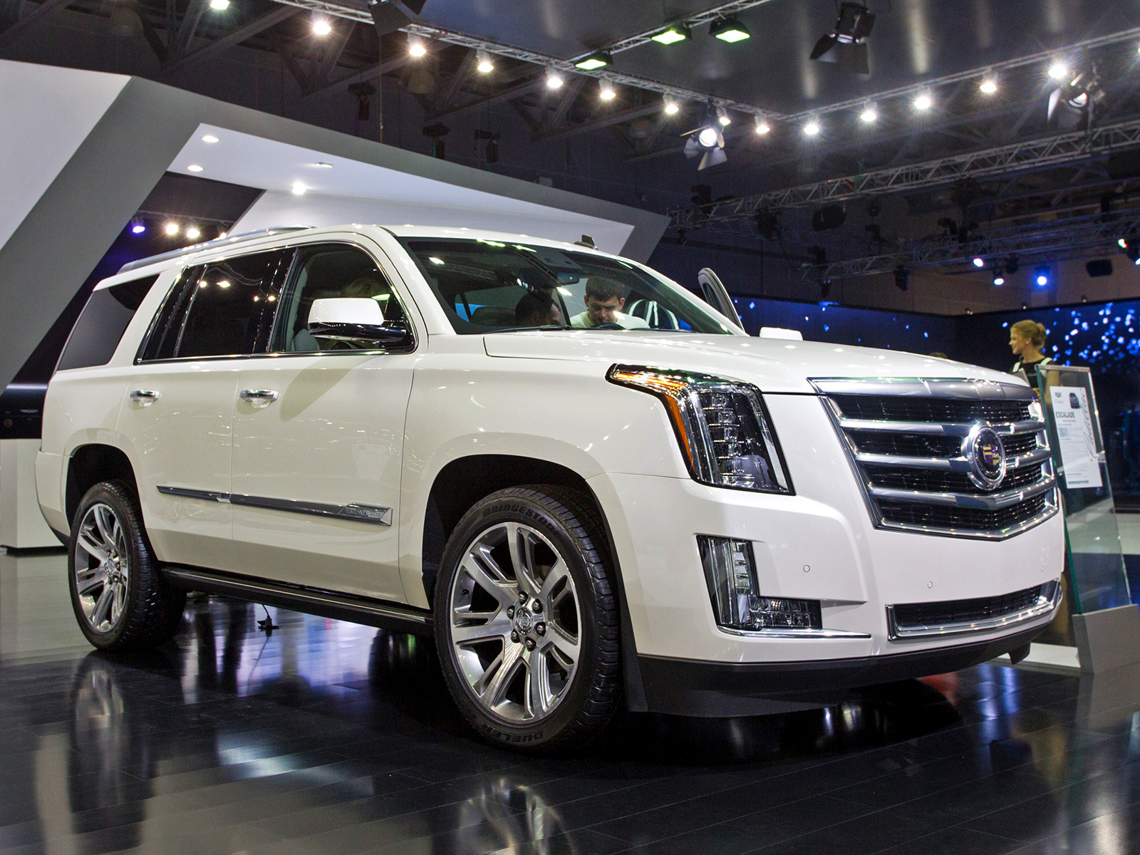 Новый Cadillac Escalade развеял все мысли о предшественнике — ДРАЙВ