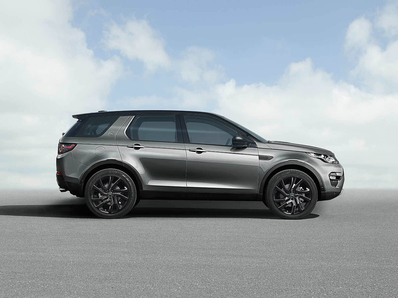 На смену Фрилендеру пришёл Land Rover Discovery Sport — ДРАЙВ