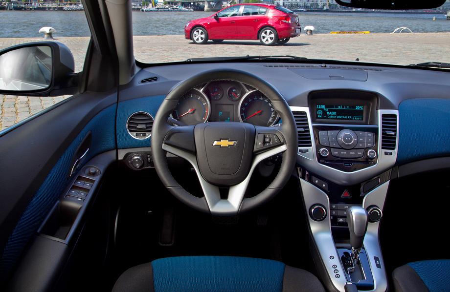 Chevrolet cruze интерьер