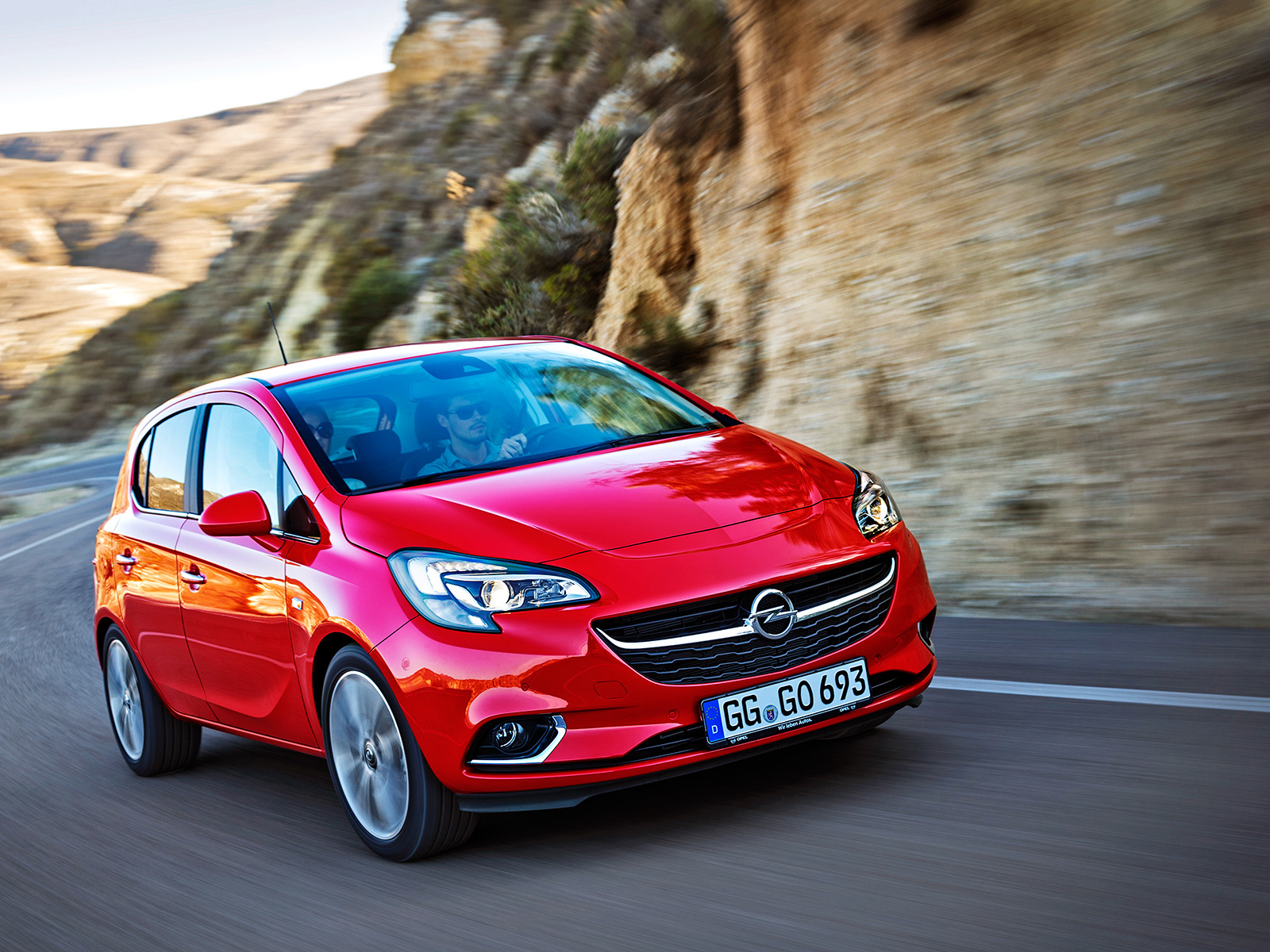 Убеждаемся в обманчивости внешности хэтчбека Opel Corsa — ДРАЙВ