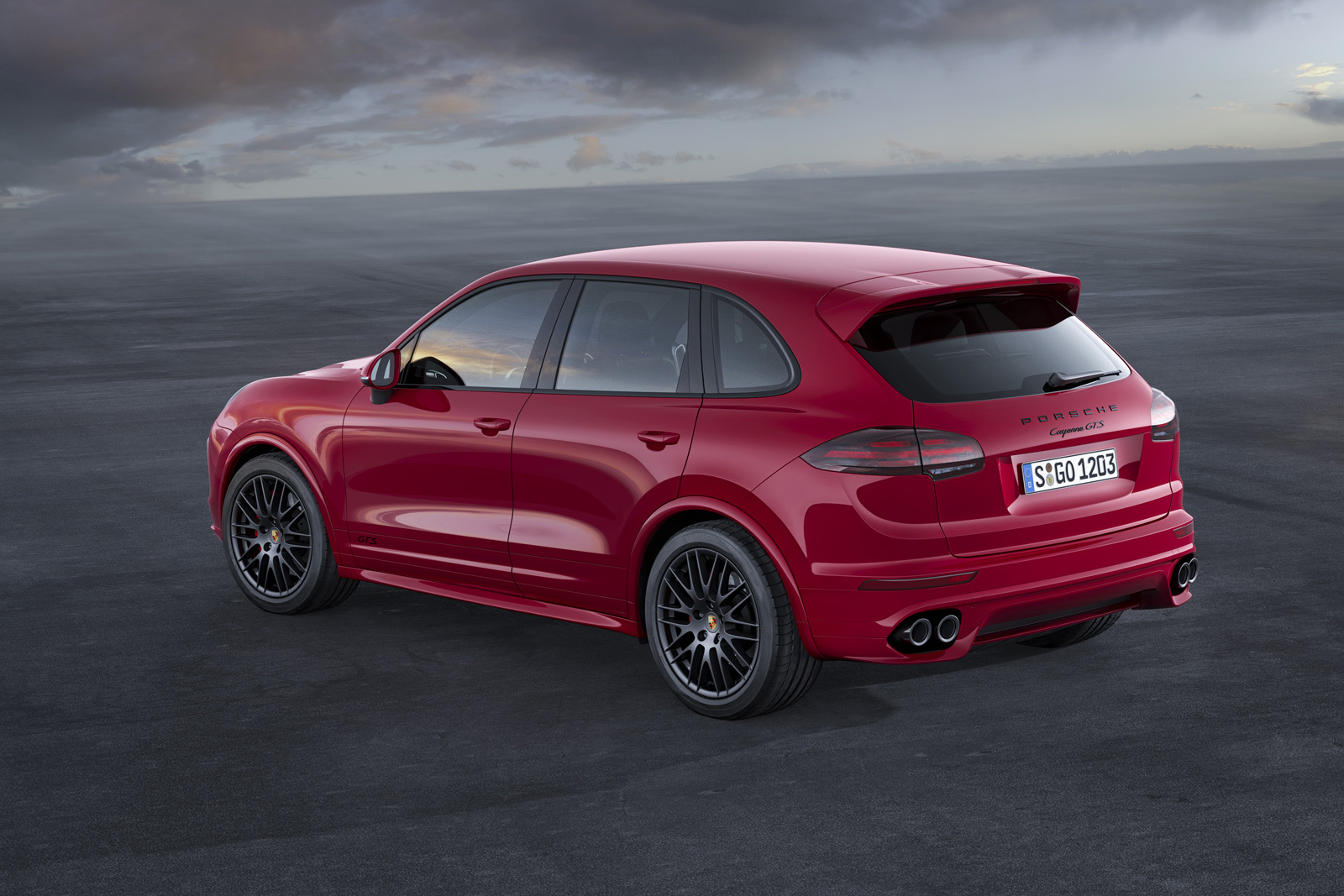 Паркетник Porsche Cayenne GTS сменил «восьмёрку» на «шестёрку» — ДРАЙВ