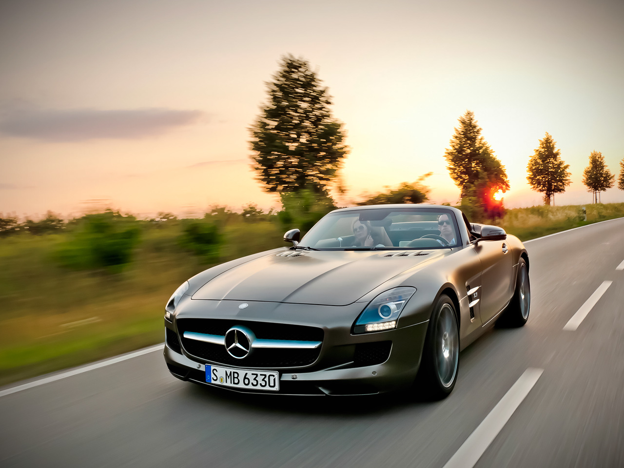 Чешем отрезанные крылья родстеру Mercedes-Benz SLS AMG — ДРАЙВ