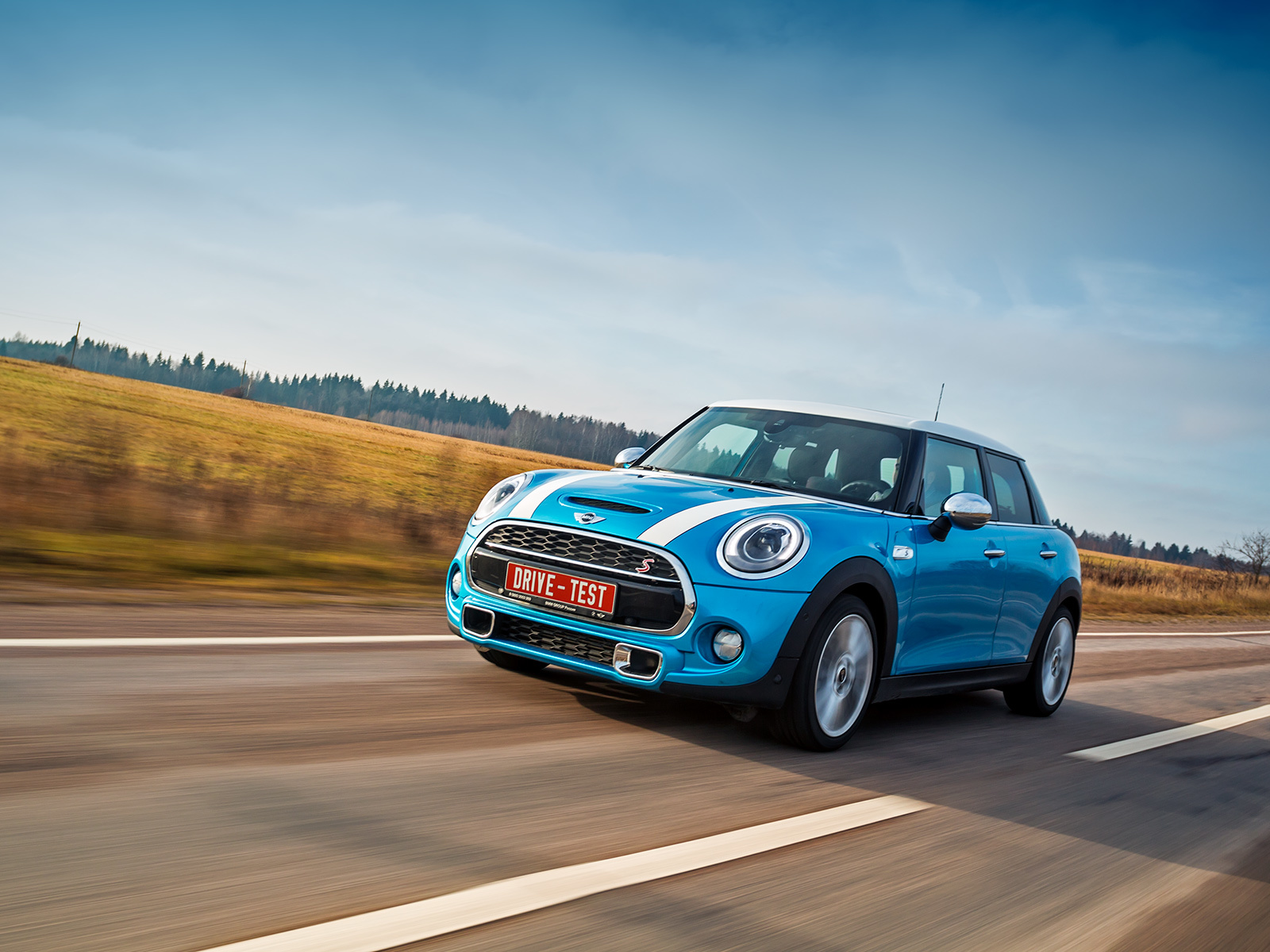 Впадаем в детство c пятидверным хэтчем Mini Cooper S — ДРАЙВ