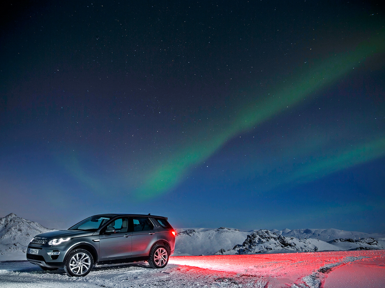 Прём против ветра на кроссовере Land Rover Discovery Sport — ДРАЙВ