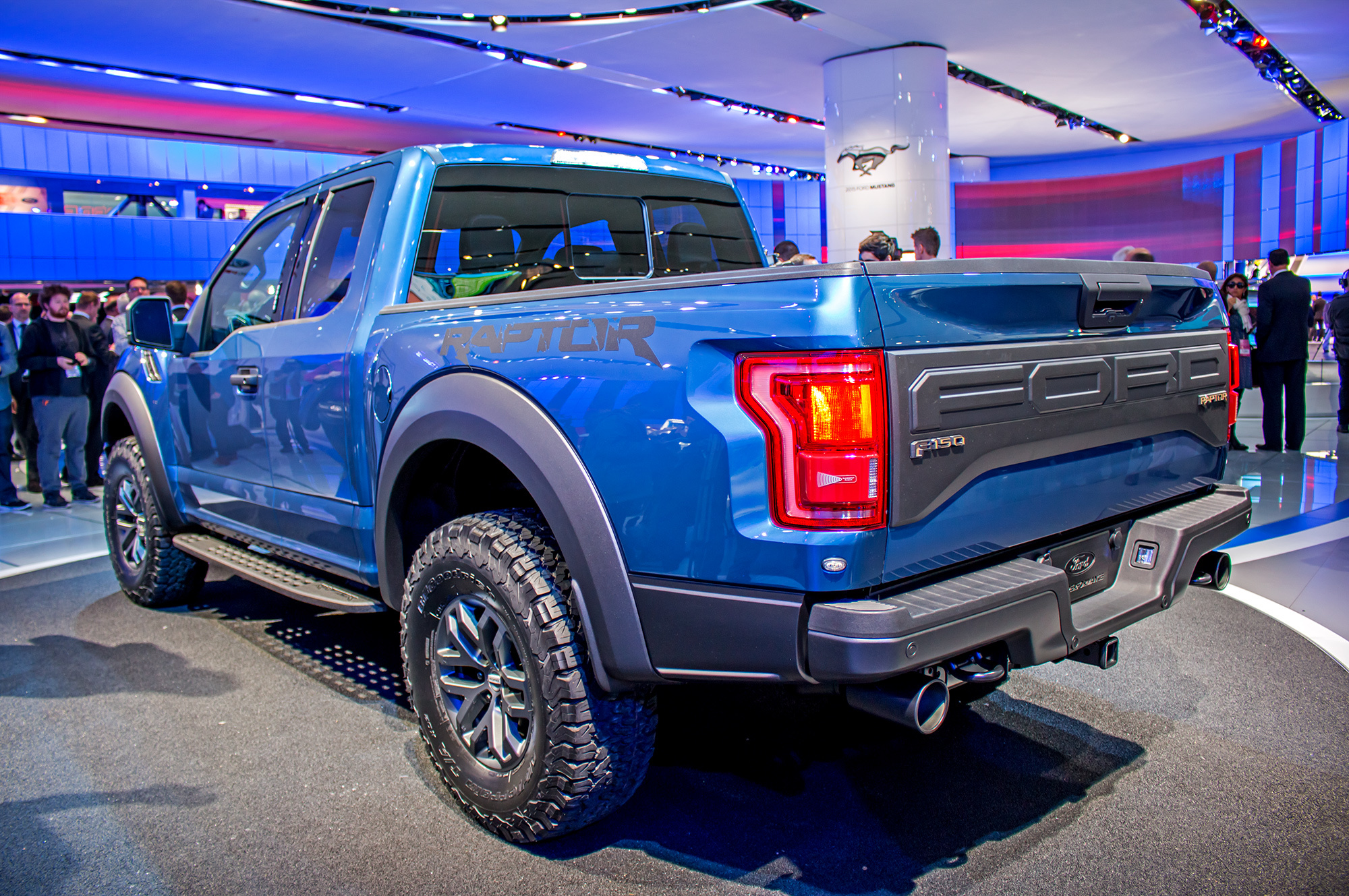 Купить форд раптор в россии. Ford f150 Raptor 2015. Форд Раптор ф 150 2015. Форд f150 Раптор 2015. Ford f150 Raptor 2005.