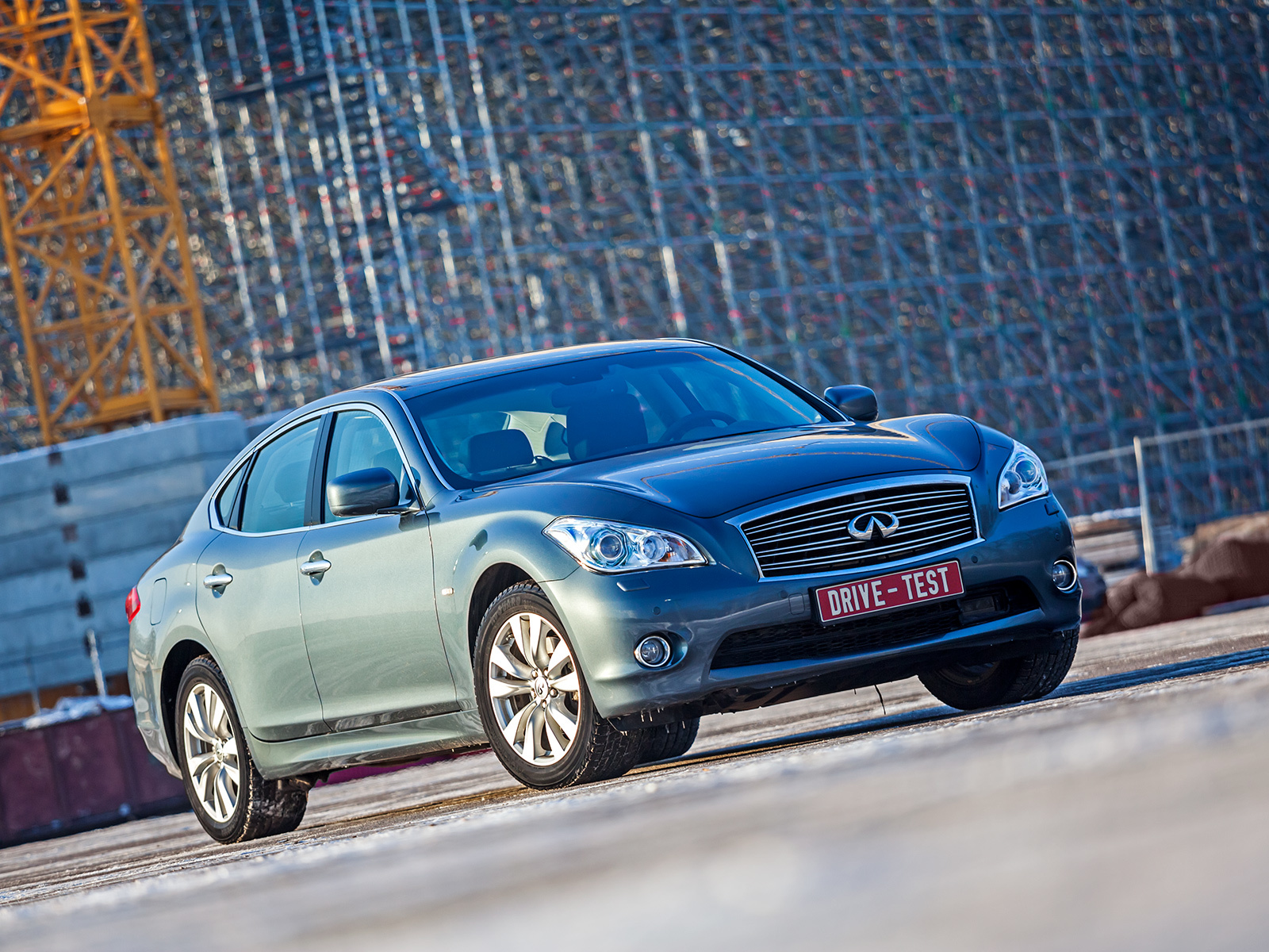 Ищем баланс в неуравновешенном седане Infiniti M37x — ДРАЙВ