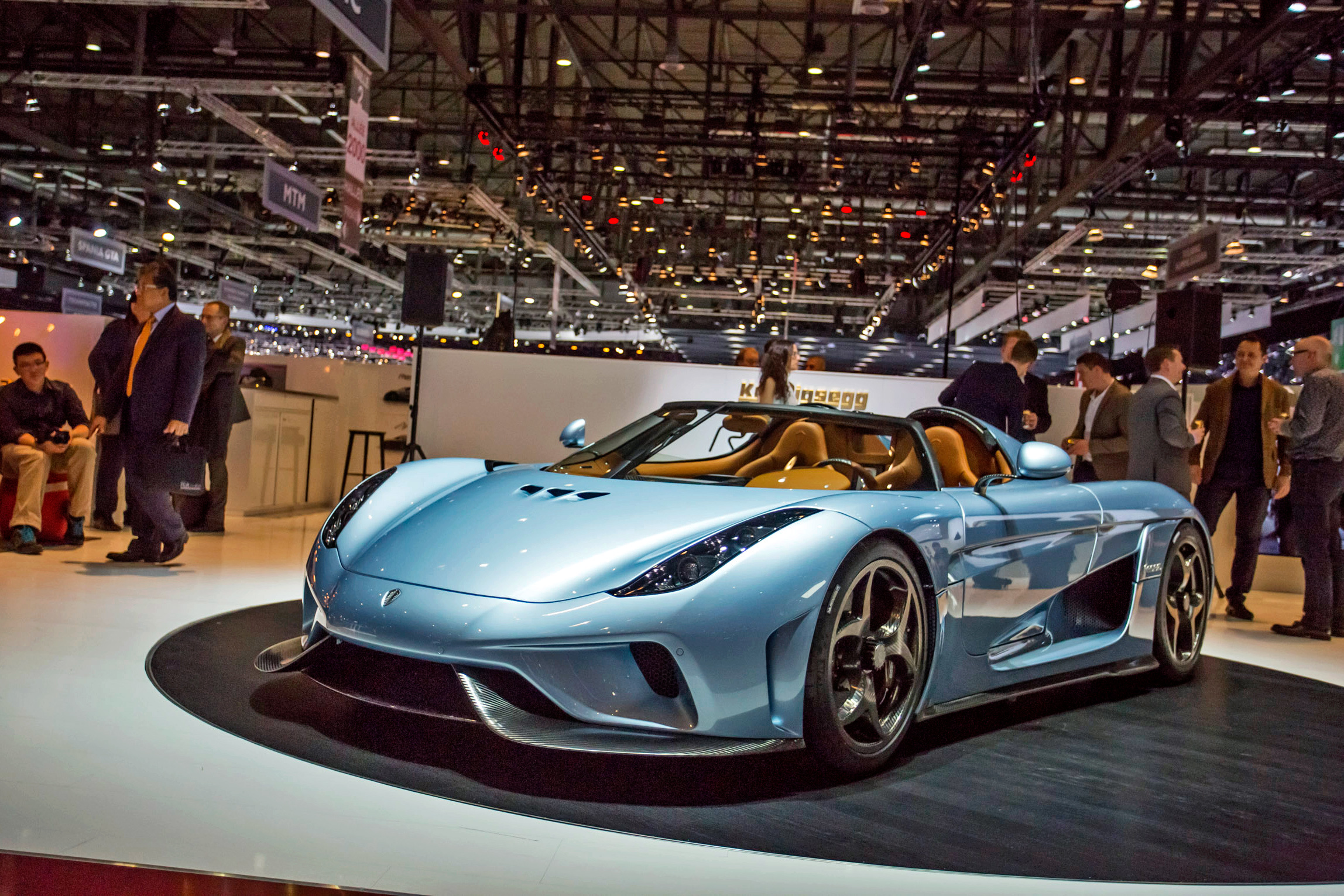 Купе Koenigsegg Regera и Agera RS остались одни в линейке — ДРАЙВ