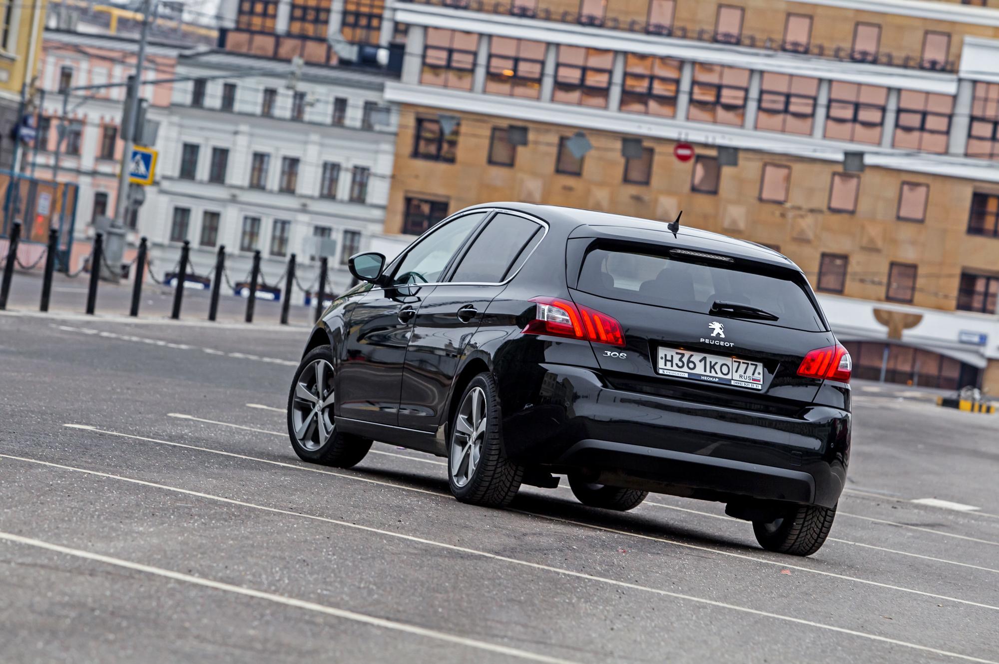 Коллективно оцениваем редкий хэтчбек Peugeot 308 — ДРАЙВ