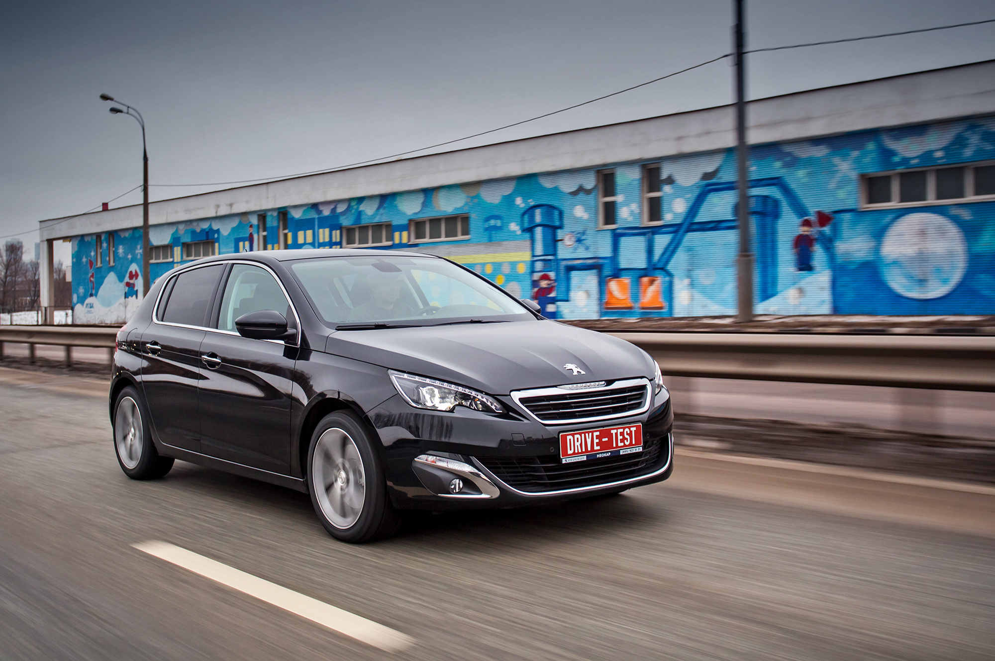 Коллективно оцениваем редкий хэтчбек Peugeot 308 — ДРАЙВ