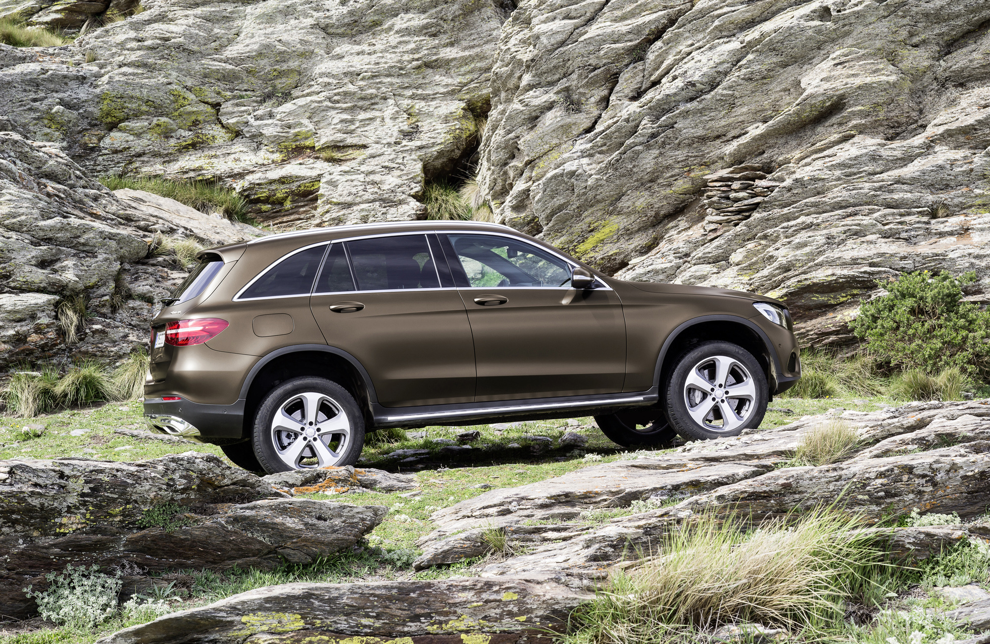 Кроссовер Mercedes-Benz GLC воодушевил пневмоподвеской — ДРАЙВ