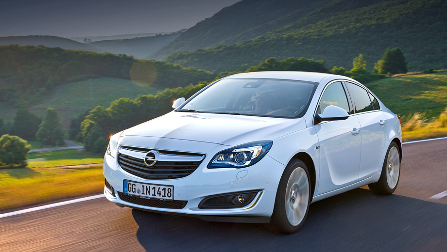 Opel insignia. Наиболее мощная версия с новым мотором и шестиступенчатой «механикой» разгоняется до сотни за 10,9 с. Вариант послабее проделывает это за 11,9. Цены в Германии — 28 070 и 26 670 евро соответственно.