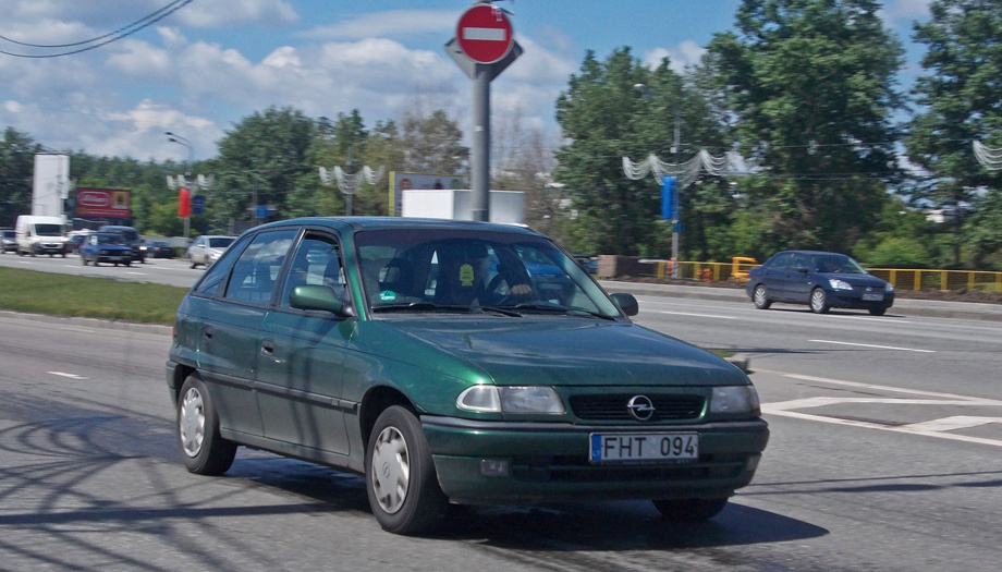 opel astra