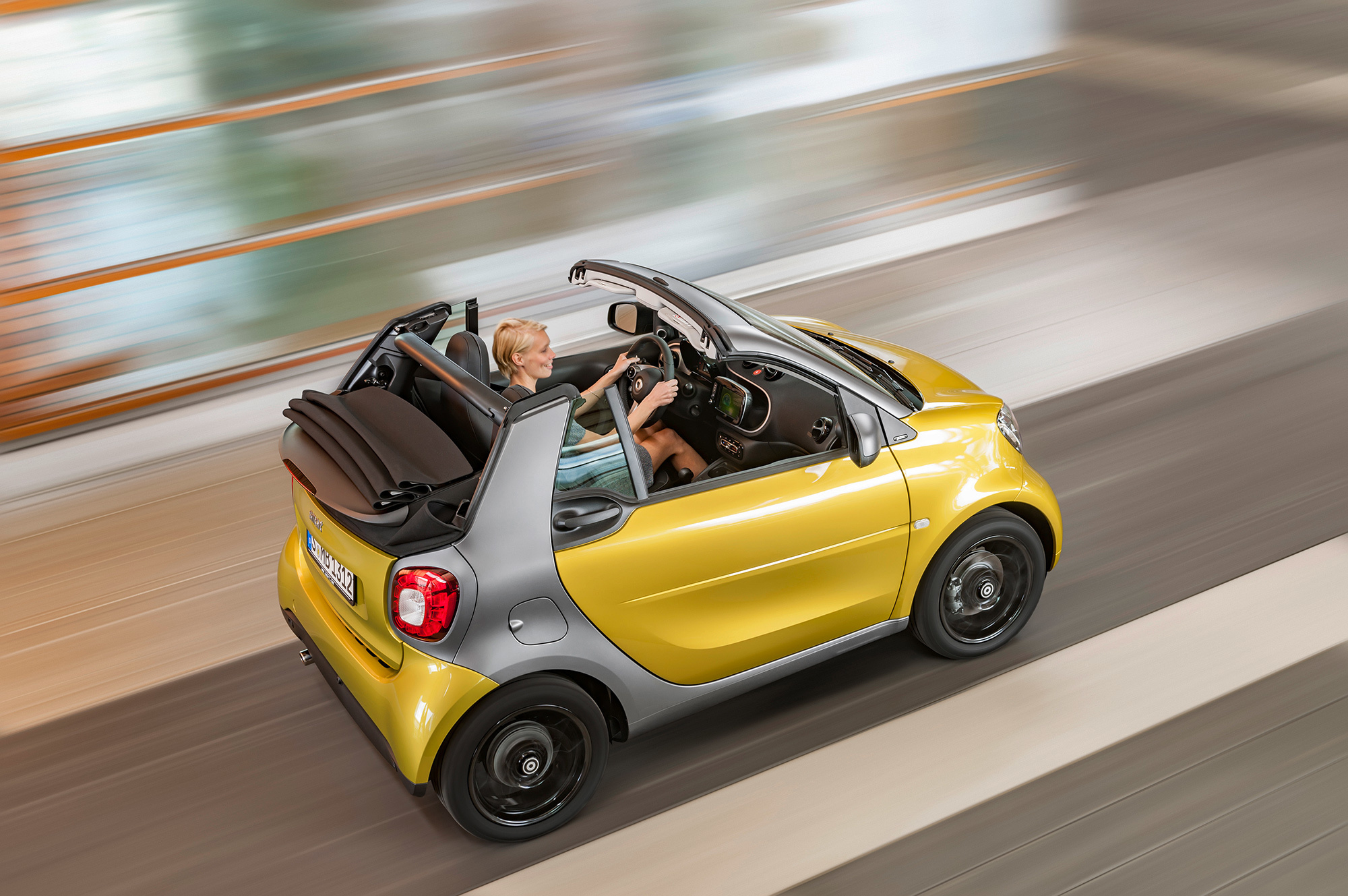 Кабриолет Smart ForTwo Cabrio появится в России в новом году — ДРАЙВ