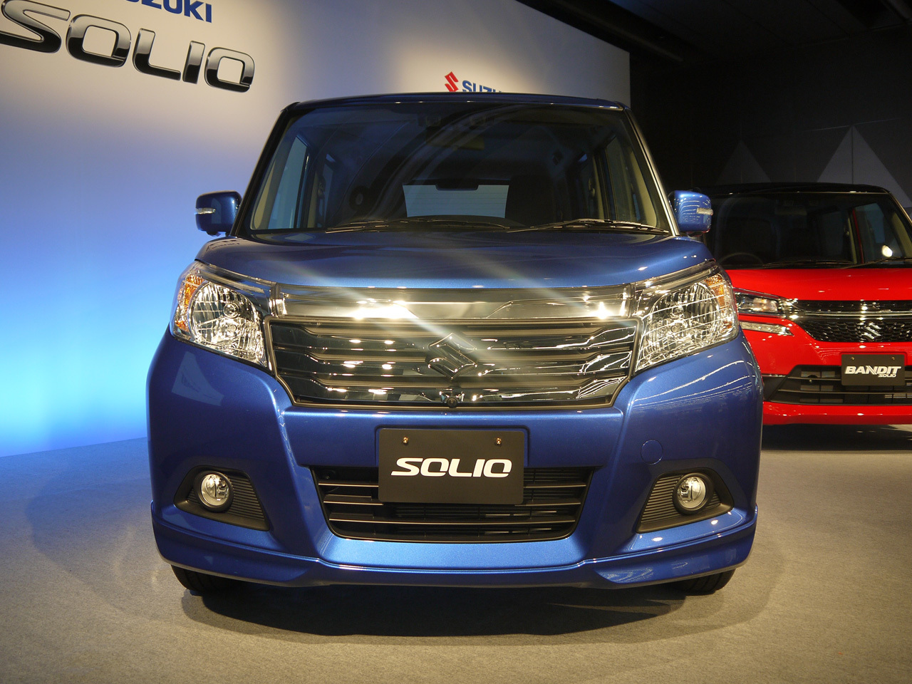 Микровэн Suzuki Solio улучшился на новой платформе — ДРАЙВ