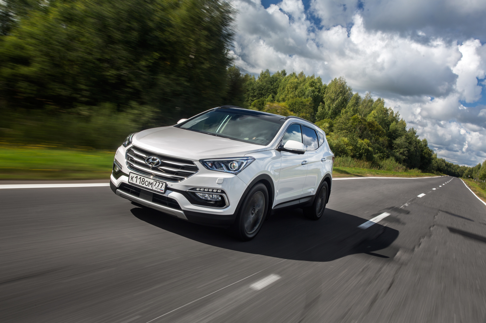 Паркетник Hyundai Santa Fe больше подорожал в старших версиях — ДРАЙВ