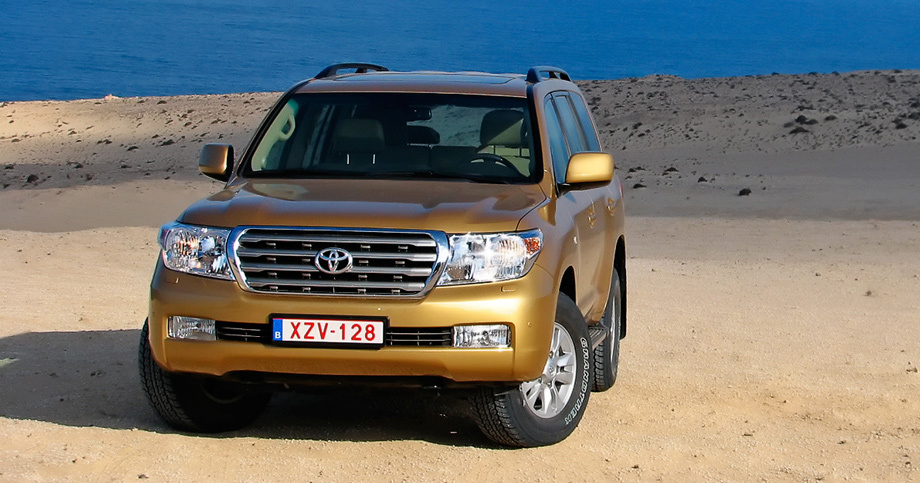 Хода 200. Toyota Land Cruiser 200 золотистый. Ленд Крузер 200 золотистого цвета. Тойота ленд Крузер 200 оранжевый. Тойота ленд Крузер 200 жёлтый.