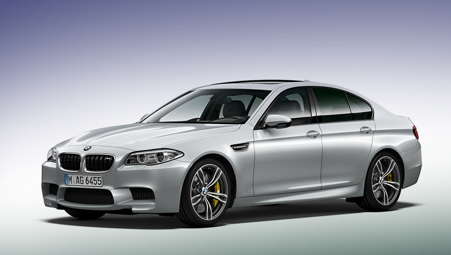 Bmw m5. Всего будет выпущено 20 седанов BMW M5 в исполнении Pure Metal Edition. По предварительным данным, автомобили окажутся примерно на 25 000 евро дороже стандартной «эм-пятой».