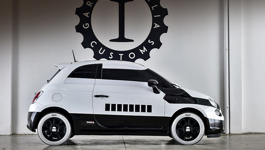Fiat 500,Fiat 500e. Автомобиль изготовлен командой Карло Борромео в единственном экземпляре и сейчас представлен на автошоу в Лос-Анджелесе.