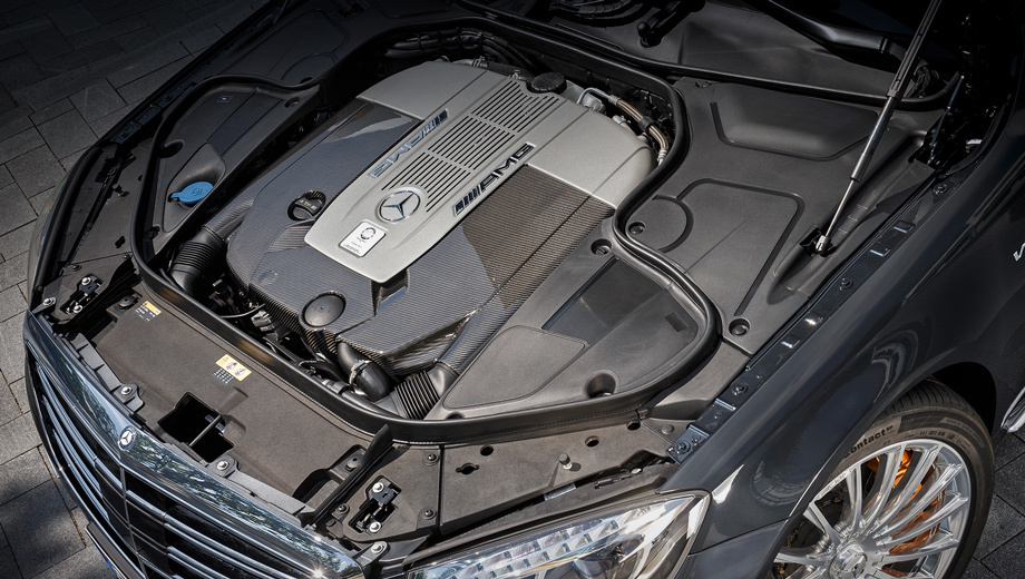 Mercedes amg. Напомним, недавно сообщалось о том, что с февраля производство шестилитровых двигателей V12 для моделей AMG будет налажено в городке Манхайме. Старый завод в Аффальтербахе попросту не справляется со спросом.
