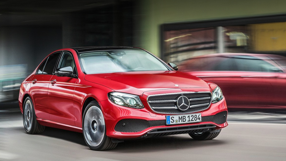 Mercedes e. Первые покупатели получат новые «ешки» в конце марта — начале апреля.  Во втором полугодии версий седана станет больше.