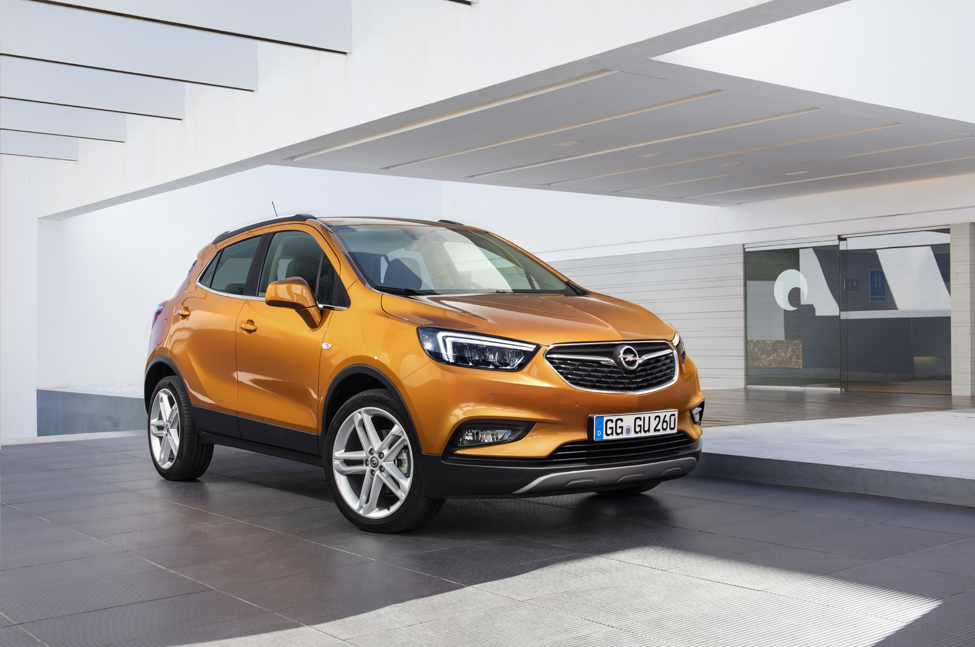 Обновлённый кроссовер Opel Mokka X попадёт к клиентам осенью — ДРАЙВ