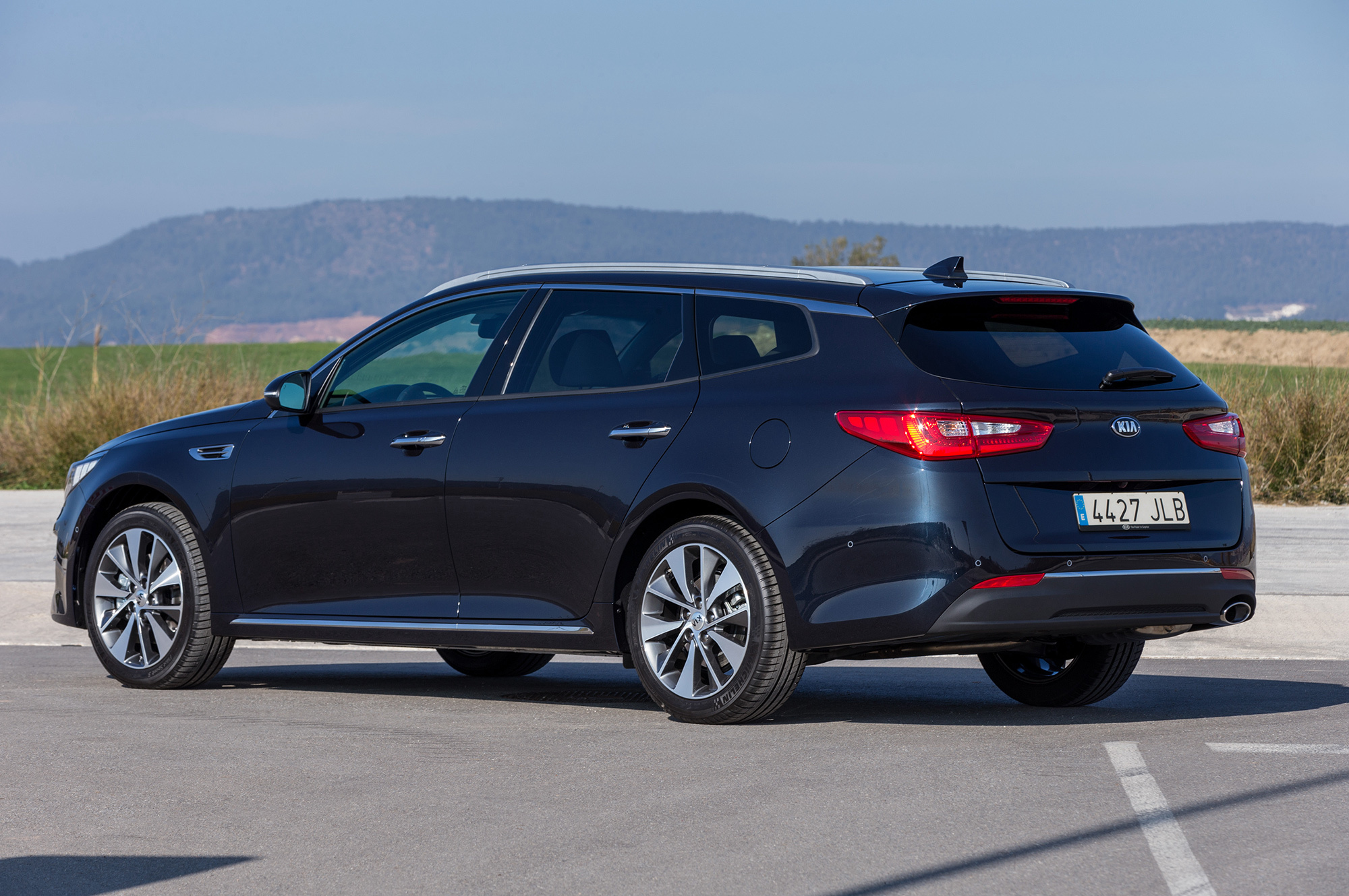 Отзывы владельцев Kia Optima Sportwagon