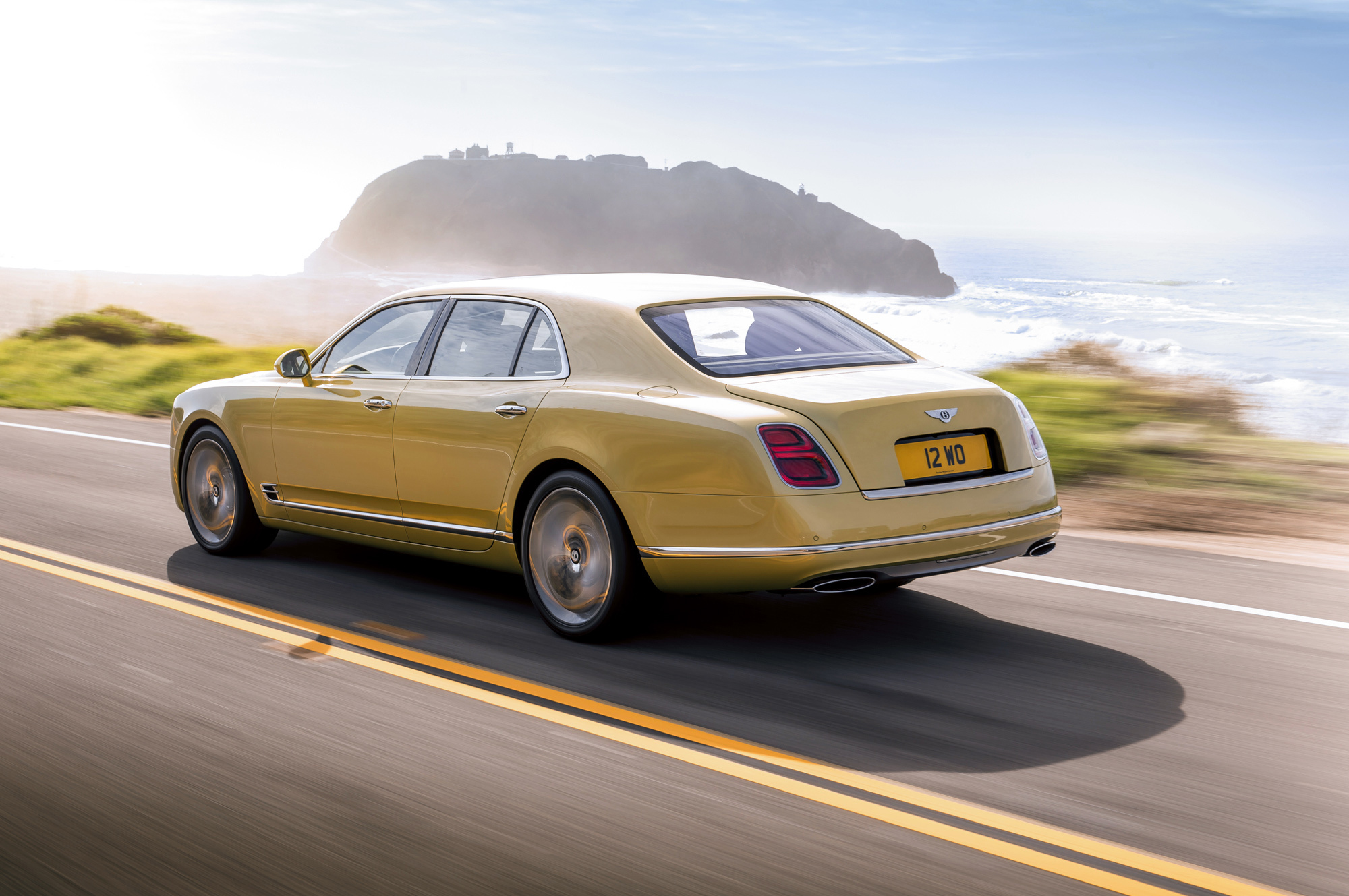 2017 Bentley Mulsanne Extended Wheelbase: роскошь и комфорт последней модели от Bentley