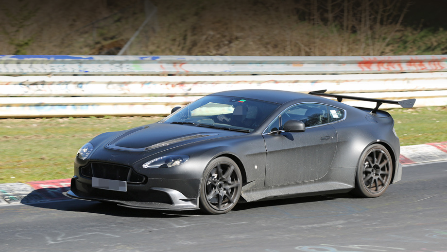 Aston Martin Vantage gt 2008