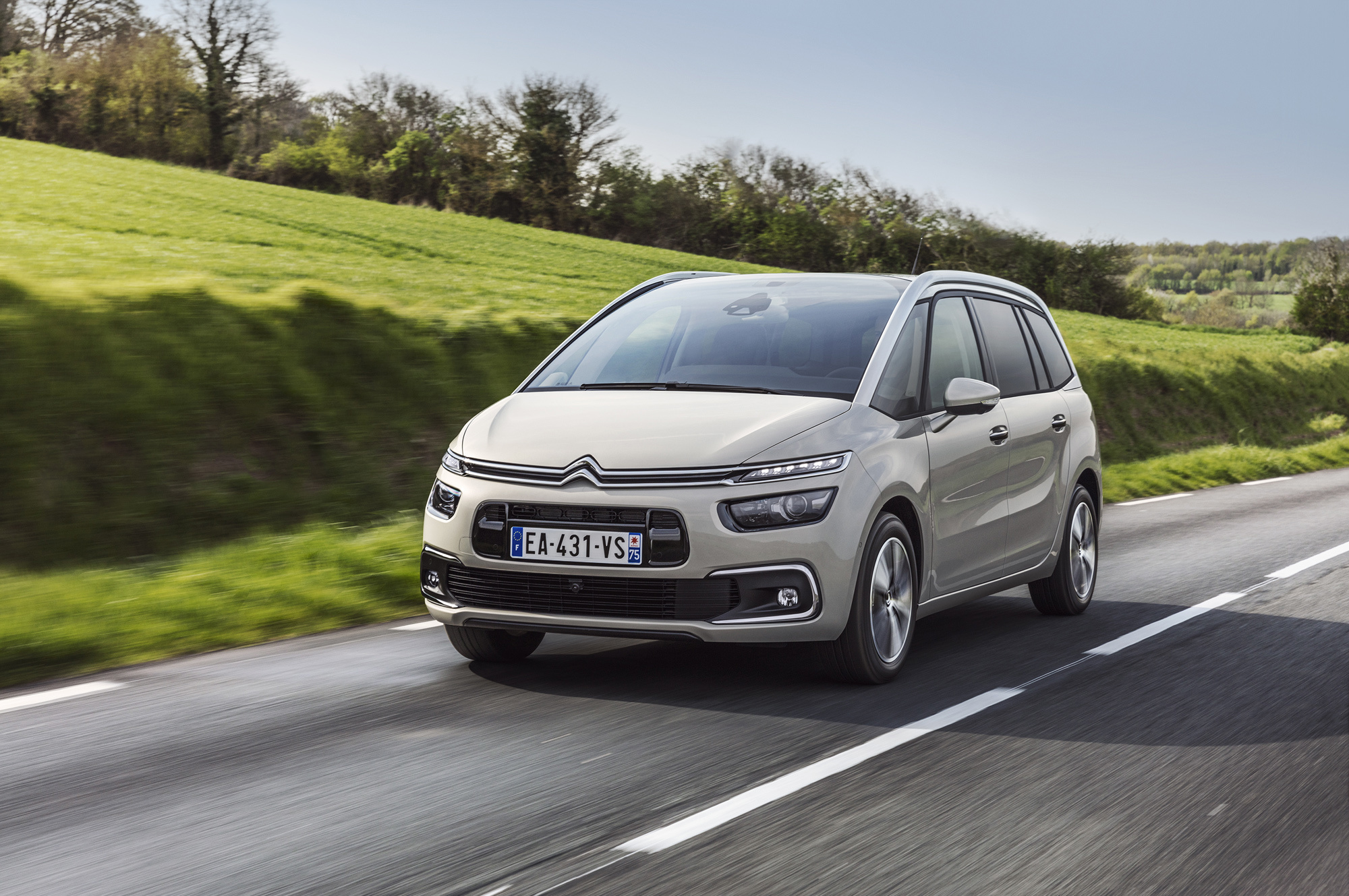 Модели Citroen C4 Picasso и Grand Picasso обновили внешность — ДРАЙВ