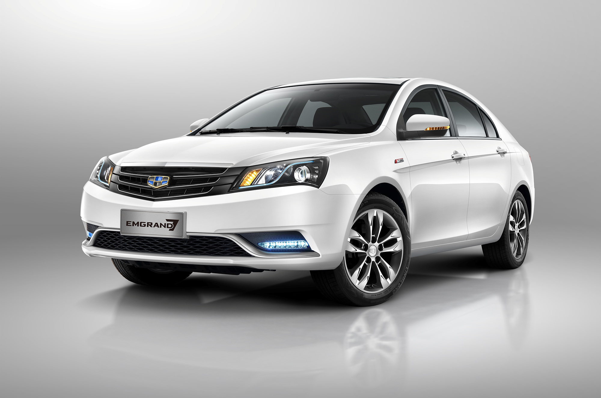 Новый седан Geely Emgrand 7 поступит в продажу в мае — ДРАЙВ