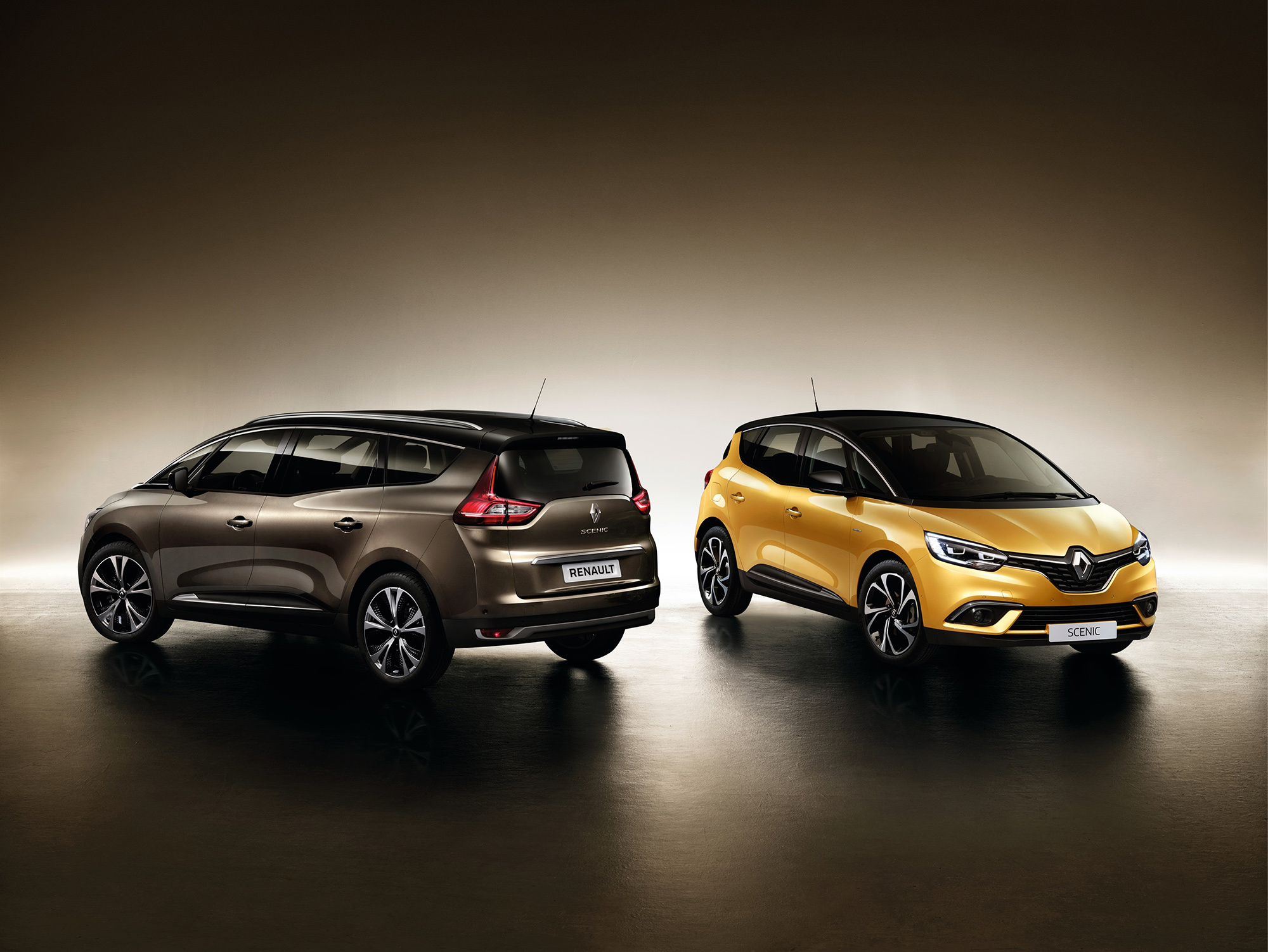 Компактвэн Renault Grand Scenic удивил большими колёсами — ДРАЙВ