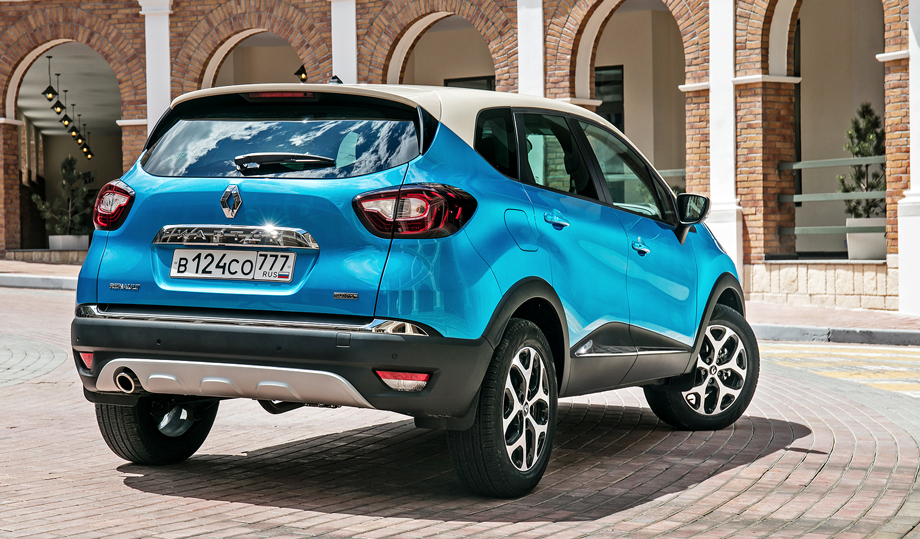 Начиная со среднего исполнения Drive кроссовер оснащается дистанционным запуском двигателя. Он активируется кнопкой на ключе с расстояния до 200 м, а также по таймеру, запущенному через меню борткомпьютера.