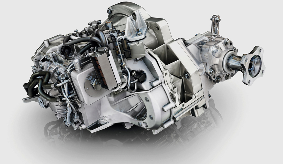 Четырёхступенчатый «автомат» — эволюция коробки DP0, разработанной Renault с альянсом PSA, кажется, ещё до нашей эры. Она принесла владельцам немало проблем, и в 2009 году её с участием фирмы ZF переделали в DP2. В таком виде она ставится на переднеприводные модели, а модификация для полного привода получила индекс DP8. Автоматическая коробка доступна за доплату лишь для двухлитровых Каптюров.