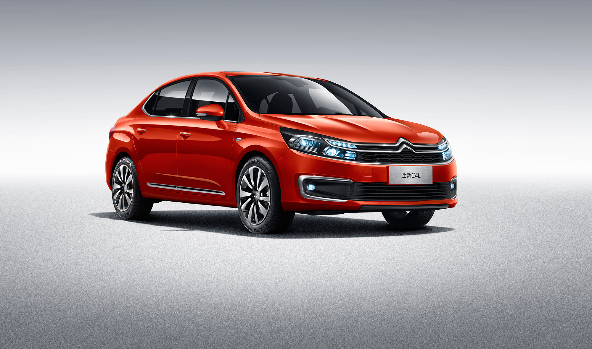 Китайский Citroen C4L дал знать о новом облике калужского — ДРАЙВ