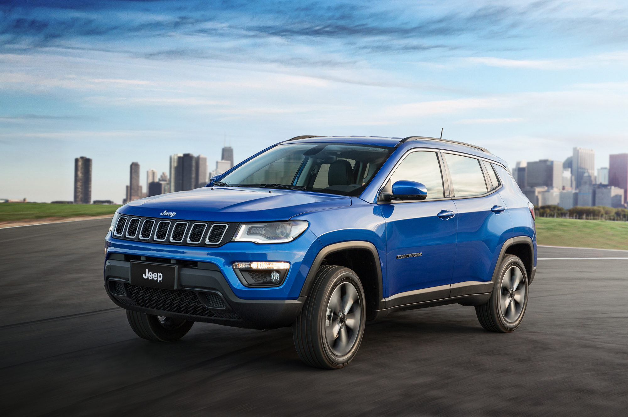 Кроссовер Jeep Compass явился старшим братом Ренегейда — ДРАЙВ