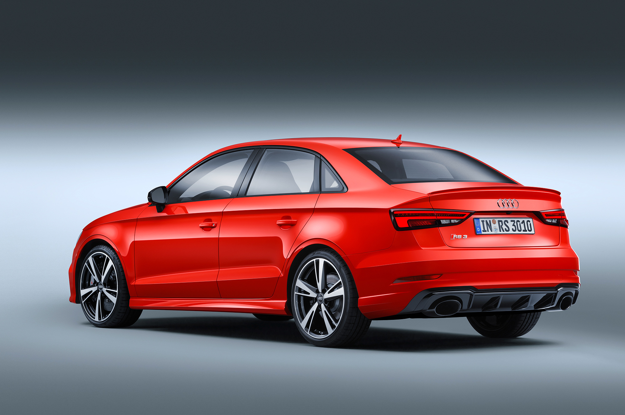 Sedan Audi Rs 3 Budet Prodavatsya I V Rossii Drajv