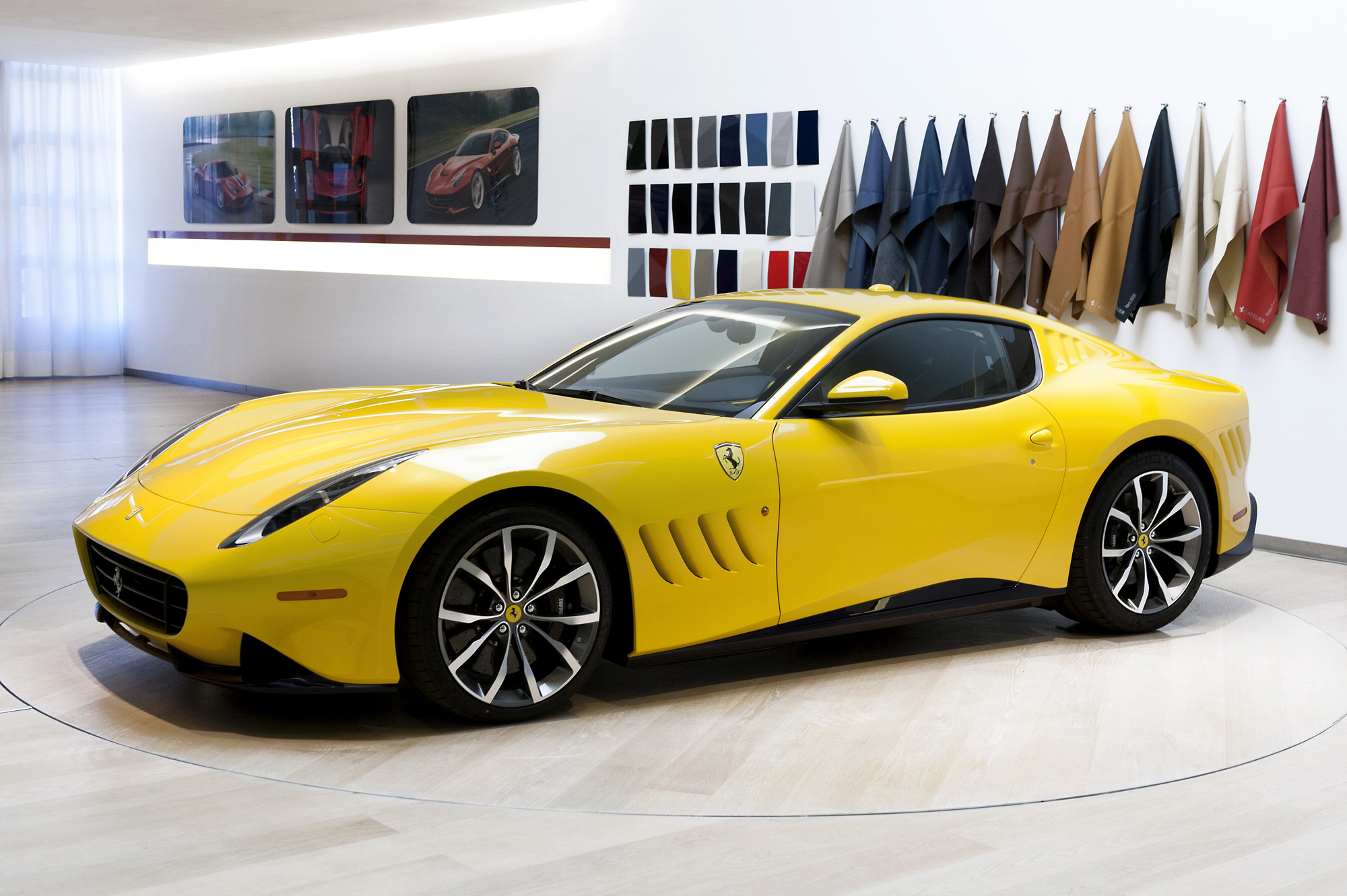 Спорткар Ferrari SP 275 RW Competizione напомнил о Ле-Мане — ДРАЙВ