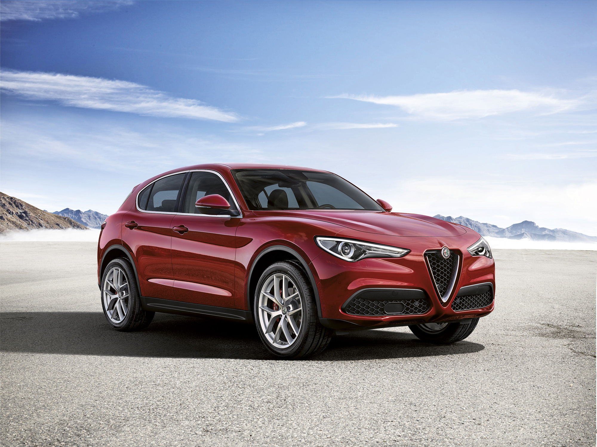 Паркетник Alfa Romeo Stelvio поступил в продажу в Европе — ДРАЙВ